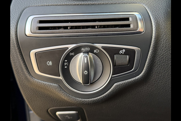 Mercedes-Benz C-Klasse Estate 180 Business AMG / Automaat / Panorama / Elek. stoelen / Parkassist / 19'' LM