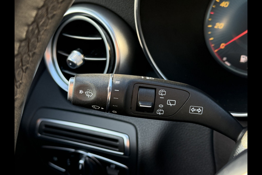 Mercedes-Benz C-Klasse Estate 180 Business AMG / Automaat / Panorama / Elek. stoelen / Parkassist / 19'' LM