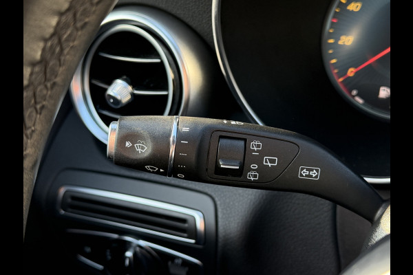 Mercedes-Benz C-Klasse Estate 180 Business AMG / Automaat / Panorama / Elek. stoelen / Parkassist / 19'' LM