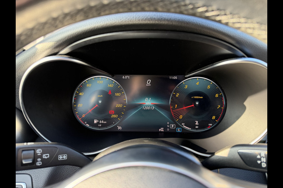 Mercedes-Benz C-Klasse Estate 180 Business AMG / Automaat / Panorama / Elek. stoelen / Parkassist / 19'' LM