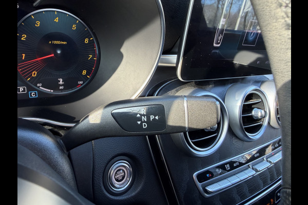 Mercedes-Benz C-Klasse Estate 180 Business AMG / Automaat / Panorama / Elek. stoelen / Parkassist / 19'' LM