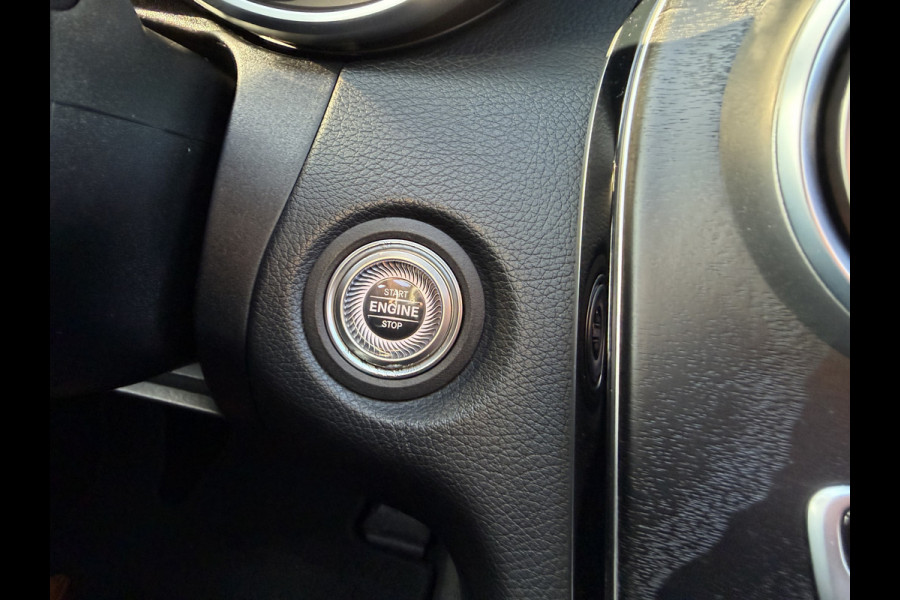 Mercedes-Benz C-Klasse Estate 180 Business AMG / Automaat / Panorama / Elek. stoelen / Parkassist / 19'' LM