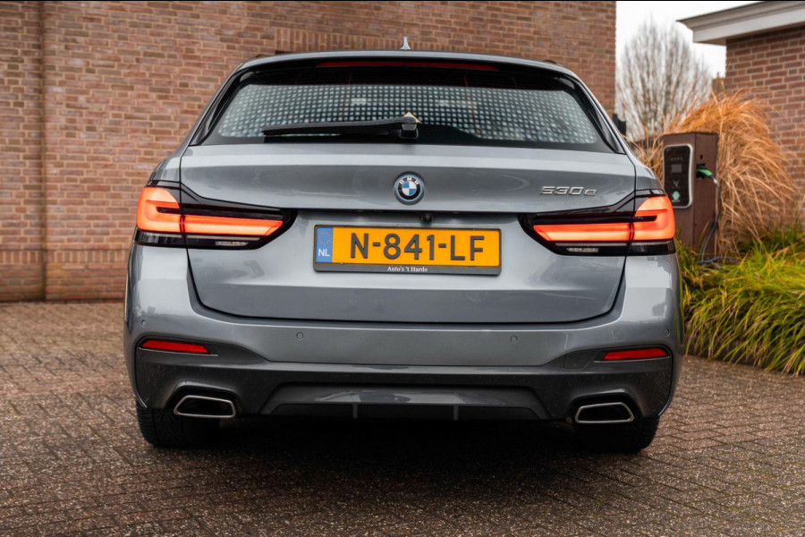 BMW 5 Serie Touring 530e Business Edition Plus M-Sport Laser Pano Memory Leder 19''