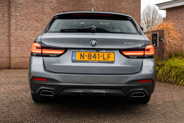BMW 5 Serie Touring 530e Business Edition Plus M-Sport Laser Pano Memory Leder 19''