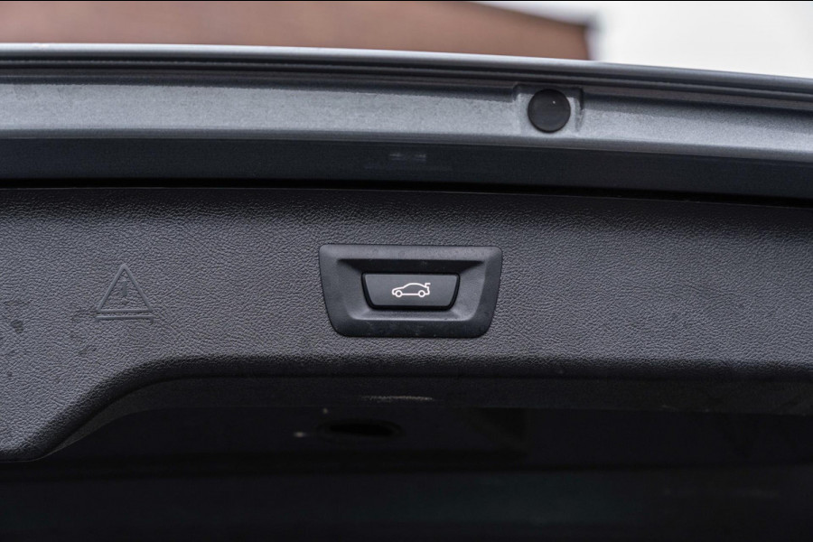 BMW 5 Serie Touring 530e Business Edition Plus M-Sport Laser Pano Memory Leder 19''