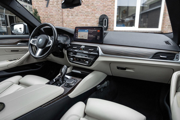 BMW 5 Serie Touring 530e Business Edition Plus M-Sport Laser Pano Memory Leder 19''