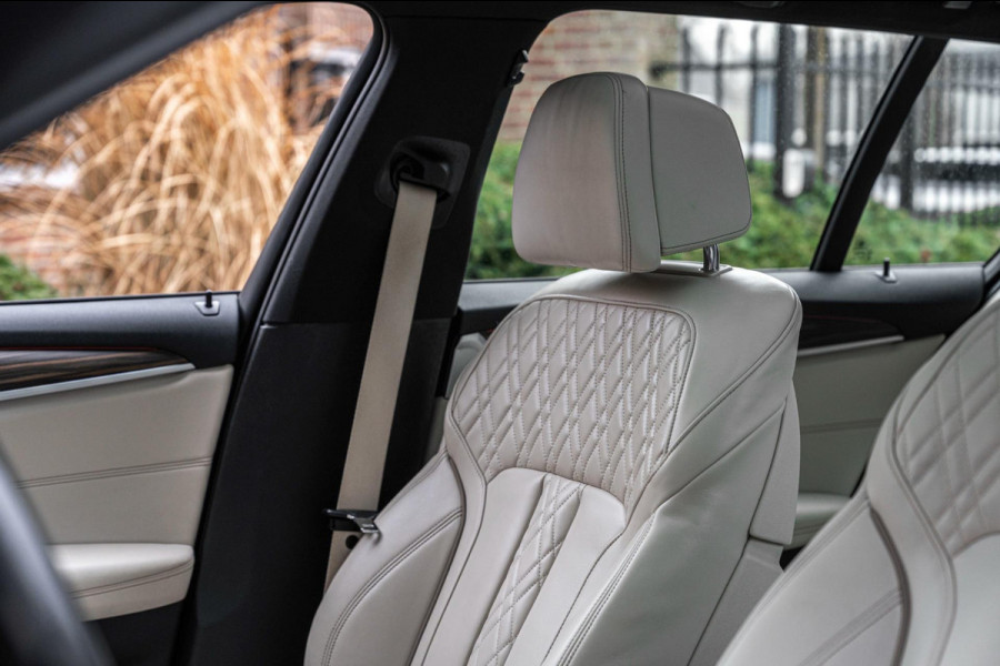 BMW 5 Serie Touring 530e Business Edition Plus M-Sport Laser Pano Memory Leder 19''