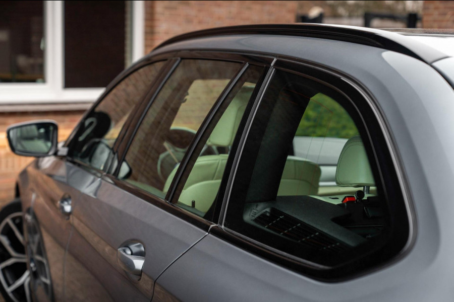 BMW 5 Serie Touring 530e Business Edition Plus M-Sport Laser Pano Memory Leder 19''