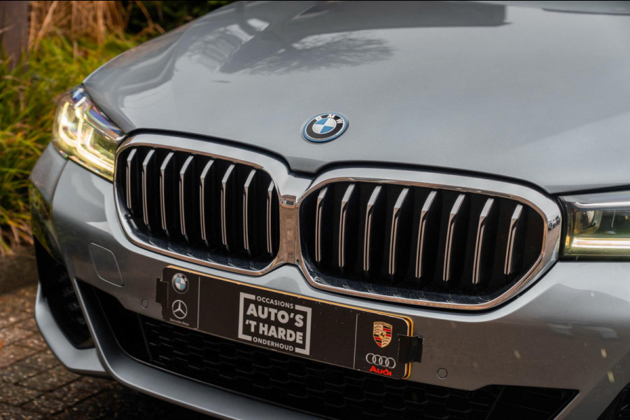 BMW 5 Serie Touring 530e Business Edition Plus M-Sport Laser Pano Memory Leder 19''