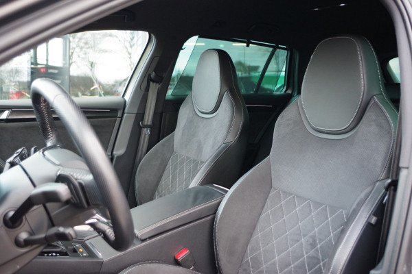 Škoda Superb Combi 1.4 TSI 218 PK iV Sportline BNS PHEV, Trekhaak, Memory, 4 x Stoelverwarming