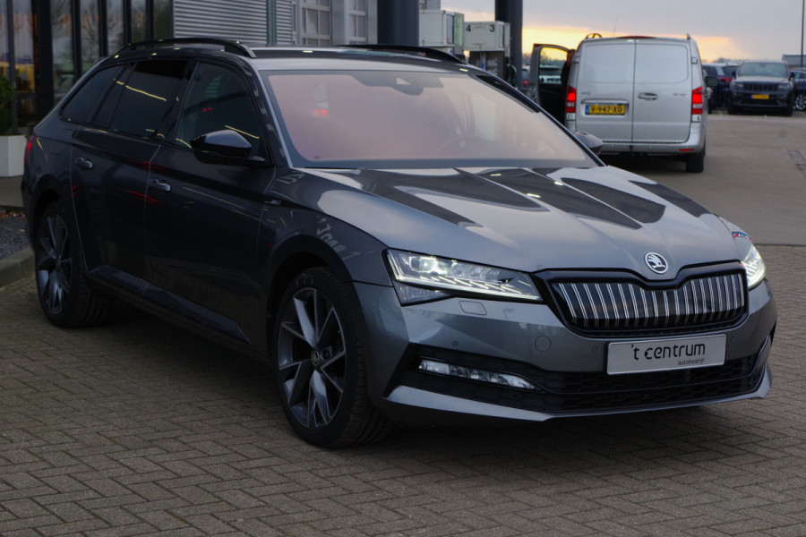 Škoda Superb Combi 1.4 TSI 218 PK iV Sportline BNS PHEV, Trekhaak, Memory, 4 x Stoelverwarming