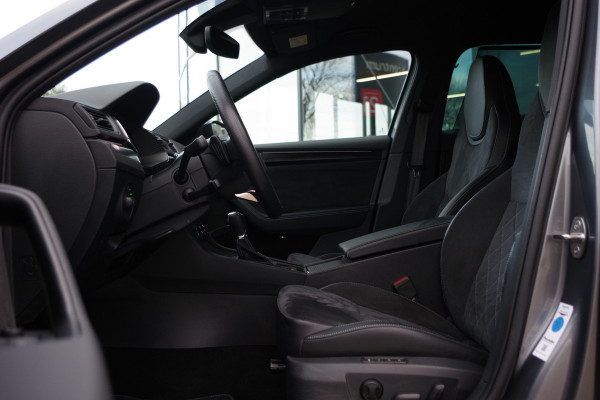 Škoda Superb Combi 1.4 TSI 218 PK iV Sportline BNS PHEV, Trekhaak, Memory, 4 x Stoelverwarming