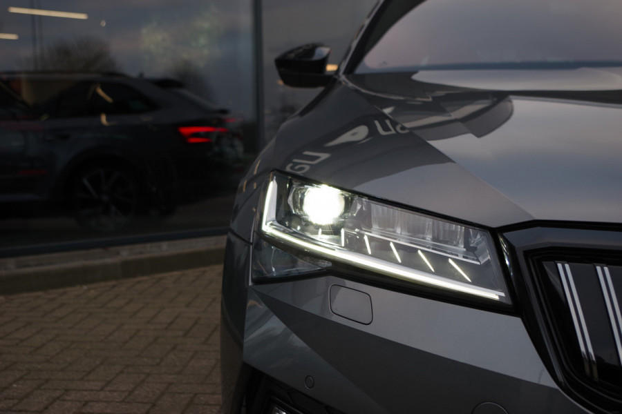 Škoda Superb Combi 1.4 TSI 218 PK iV Sportline BNS PHEV, Trekhaak, Memory, 4 x Stoelverwarming