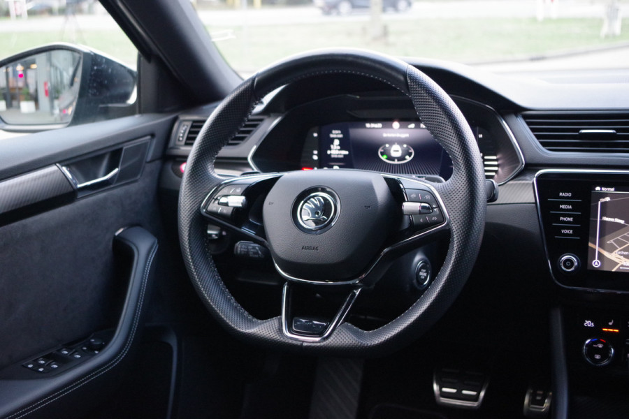 Škoda Superb Combi 1.4 TSI 218 PK iV Sportline BNS PHEV, Trekhaak, Memory, 4 x Stoelverwarming
