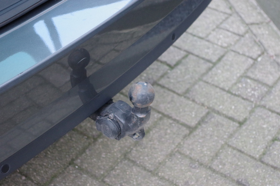 Škoda Superb Combi 1.4 TSI 218 PK iV Sportline BNS PHEV, Trekhaak, Memory, 4 x Stoelverwarming