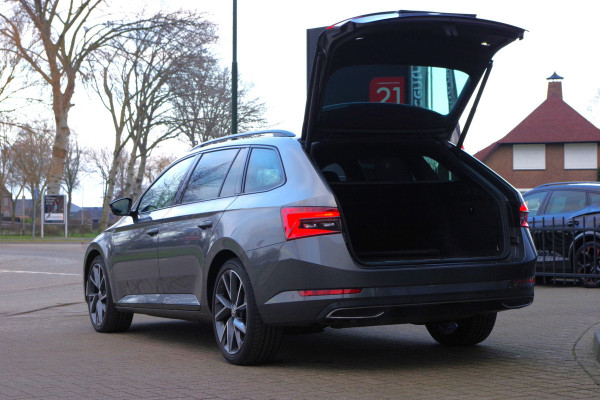 Škoda Superb Combi 1.4 TSI 218 PK iV Sportline BNS PHEV, Trekhaak, Memory, 4 x Stoelverwarming