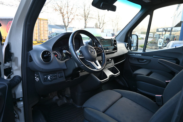 Mercedes-Benz Sprinter 319 CDI 4x4 L2H2 AWD Draaistoelen, MBUX 10.25 met 360 graden camera, LED, Etc.