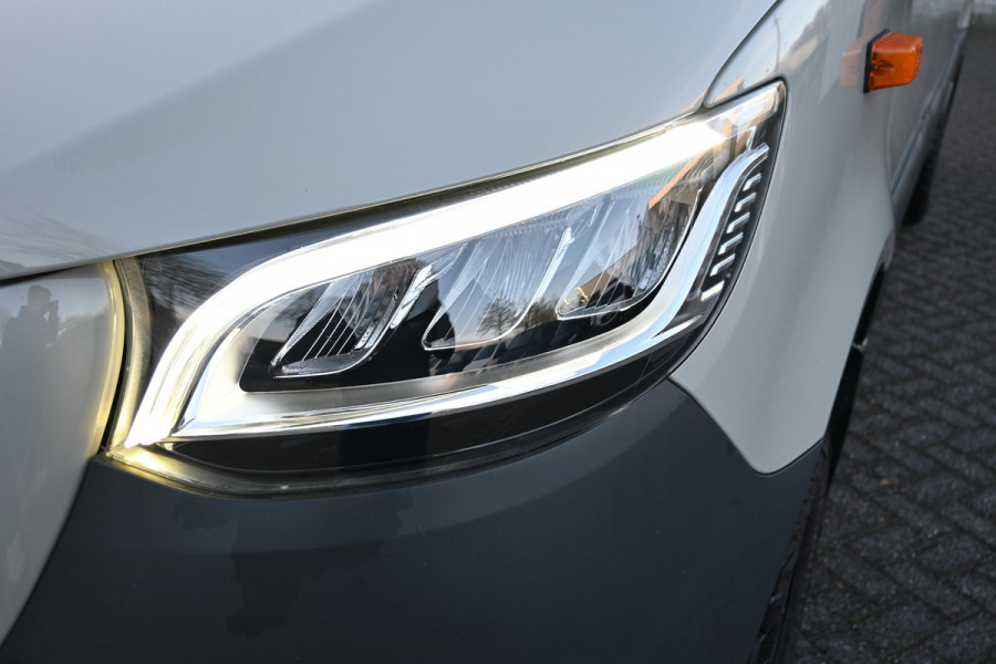 Mercedes-Benz Sprinter 319 CDI 4x4 L2H2 AWD Draaistoelen, MBUX 10.25 met 360 graden camera, LED, Etc.