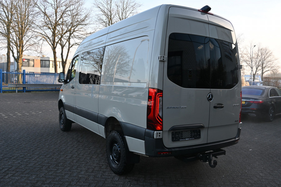 Mercedes-Benz Sprinter 319 CDI 4x4 L2H2 AWD Draaistoelen, MBUX 10.25 met 360 graden camera, LED, Etc.