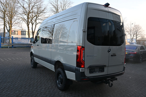 Mercedes-Benz Sprinter 319 CDI 4x4 L2H2 AWD Draaistoelen, MBUX 10.25 met 360 graden camera, LED, Etc.