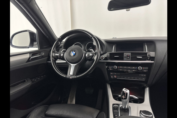 BMW X4 xDrive20d M-Sportpack High Executive Black-Edition Aut. *PANO | LEATHER | BI-XENON | ADAPTIVE-CRUISE | KEYLESS | HEATED-SPORTSEATS | NAVI-FULLMAP | CAMERA | ECC | HEAD-UP | PDC | SHIFTPADDLES | TOWBAR | PRIVACYGLASS | 20''ALU *