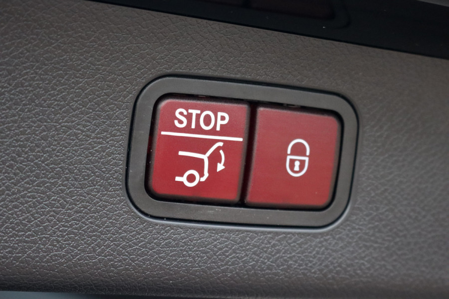 Mercedes-Benz E-Klasse Estate AMG 53 4MATIC+ | 585pk | MBUX Hyperscreen | Achterasbesturing | Distronic | Memory | Burmester | Digital Light | Trekhaak | Surround Camera | AMG-Nightpakket | Augmented Reality |