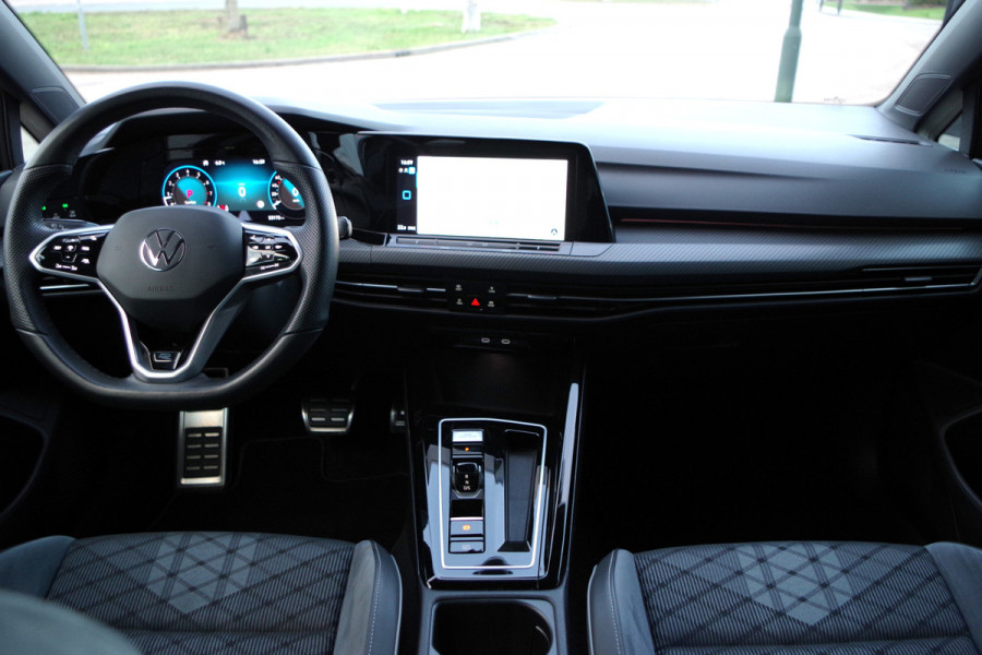 Volkswagen Golf 1.5 eTSI 131 PK R-Line, Camera, Adap. Cruise Control, LED, Camera