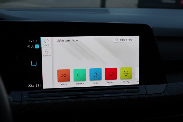 Volkswagen Golf 1.5 eTSI 131 PK R-Line, Camera, Adap. Cruise Control, LED, Camera