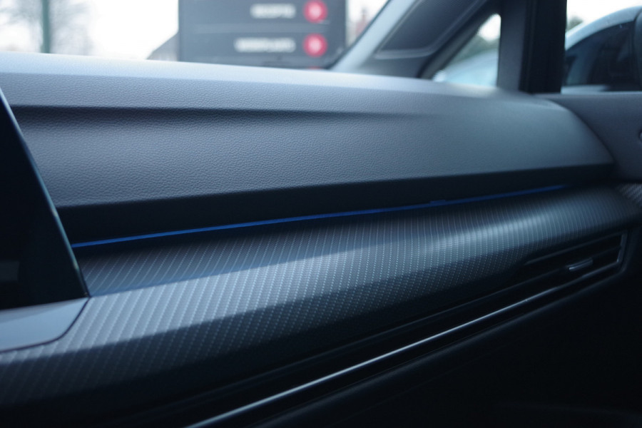 Volkswagen Golf 1.5 eTSI 131 PK R-Line, Camera, Adap. Cruise Control, LED, Camera