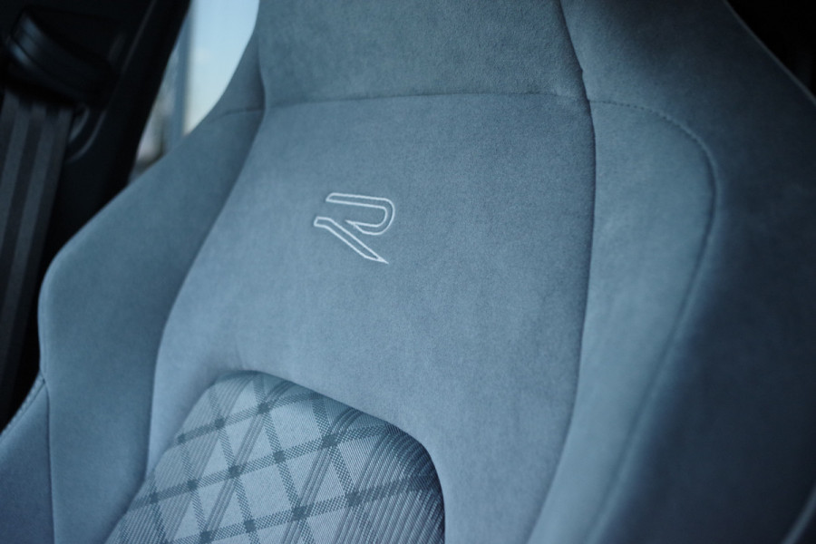 Volkswagen Golf 1.5 eTSI 131 PK R-Line, Camera, Adap. Cruise Control, LED, Camera