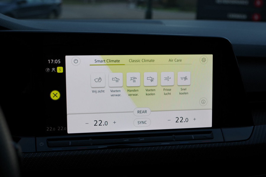 Volkswagen Golf 1.5 eTSI 131 PK R-Line, Camera, Adap. Cruise Control, LED, Camera