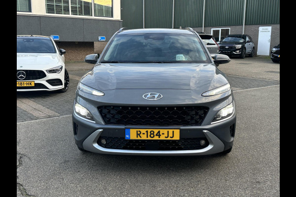 Hyundai Kona 1.6 GDI HEV Premium | DEALER ONDERHOUDEN | STOEL VERKOELING/VERWARMING | STUURWIEL VERWARMD | ACHTERBANK VERWARMD | HEAD UP | APPLECARPLAY \ AINDROID AUTO | AFNM. TREKHAAK | KRELL BOXEN |