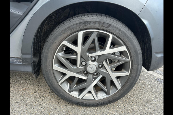 Hyundai Kona 1.6 GDI HEV Premium | DEALER ONDERHOUDEN | STOEL VERKOELING/VERWARMING | STUURWIEL VERWARMD | ACHTERBANK VERWARMD | HEAD UP | APPLECARPLAY \ AINDROID AUTO | AFNM. TREKHAAK | KRELL BOXEN |