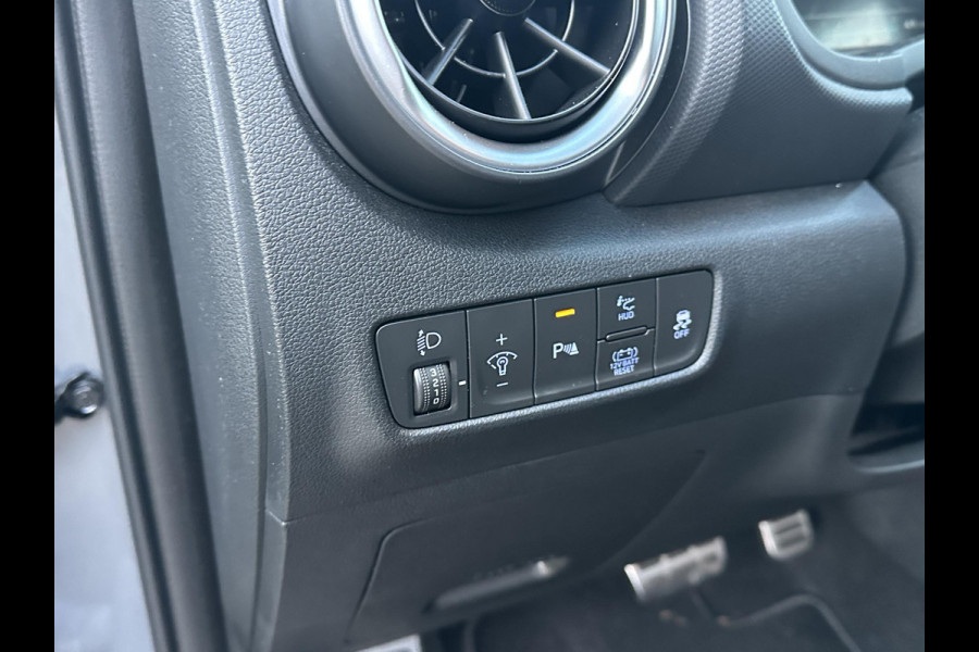 Hyundai Kona 1.6 GDI HEV Premium | DEALER ONDERHOUDEN | STOEL VERKOELING/VERWARMING | STUURWIEL VERWARMD | ACHTERBANK VERWARMD | HEAD UP | APPLECARPLAY \ AINDROID AUTO | AFNM. TREKHAAK | KRELL BOXEN |