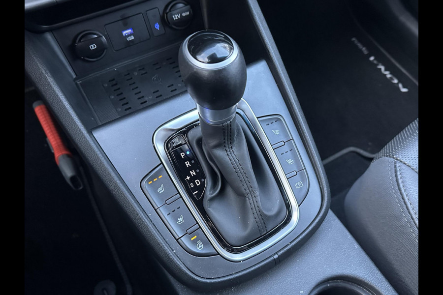 Hyundai Kona 1.6 GDI HEV Premium | DEALER ONDERHOUDEN | STOEL VERKOELING/VERWARMING | STUURWIEL VERWARMD | ACHTERBANK VERWARMD | HEAD UP | APPLECARPLAY \ AINDROID AUTO | AFNM. TREKHAAK | KRELL BOXEN |