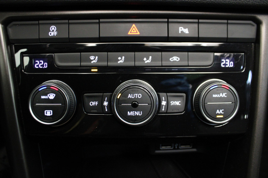 Volkswagen T-Roc 1.0 TSI Style |Pano|Navi|