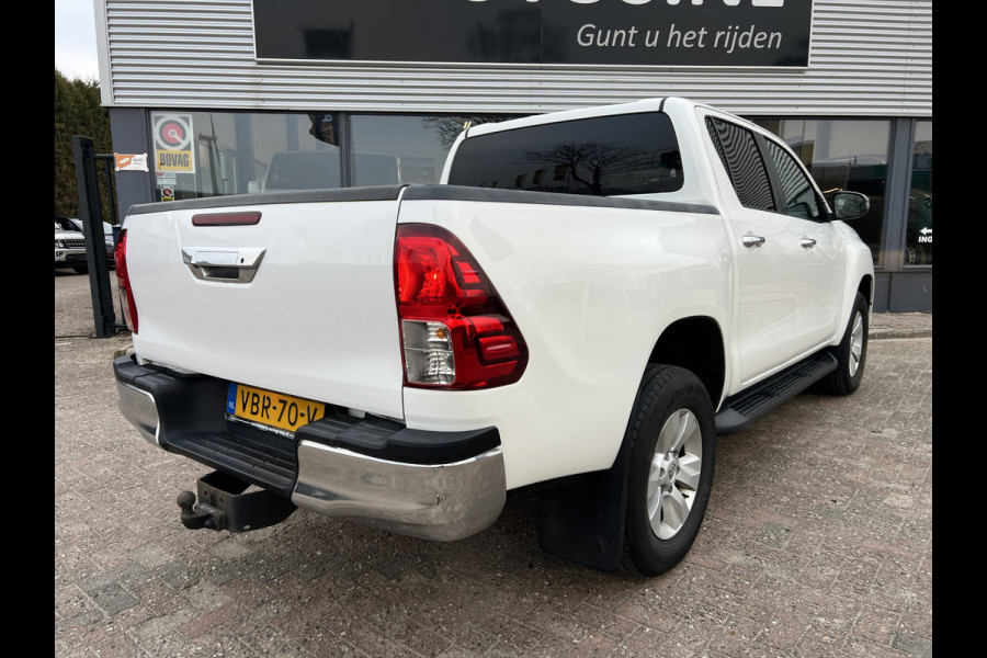 Toyota Hilux 2.4 D-4D-F Double Cab Professional