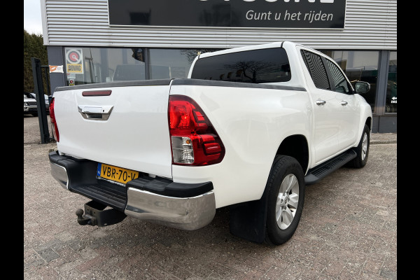 Toyota Hilux 2.4 D-4D-F Double Cab Professional