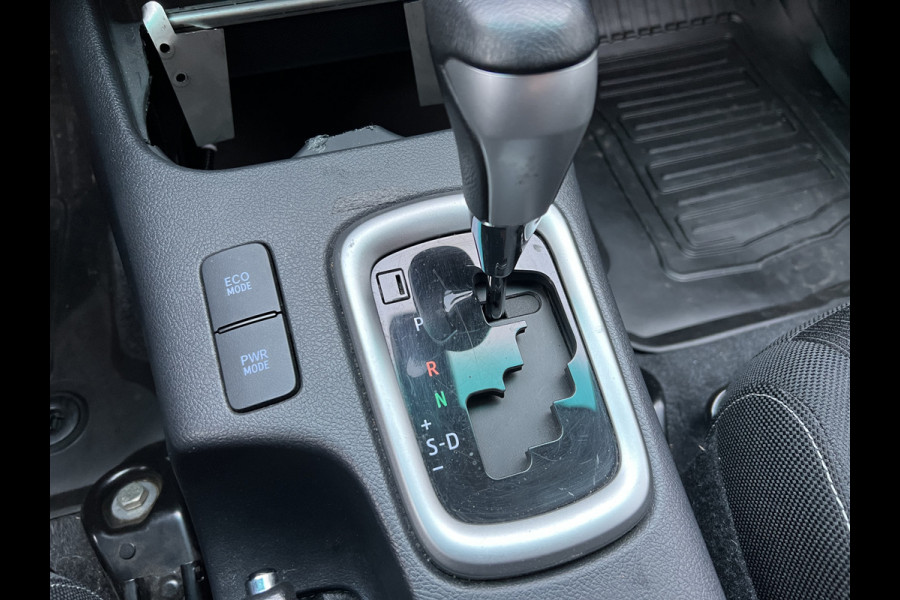 Toyota Hilux 2.4 D-4D-F Double Cab Professional