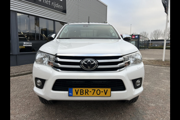 Toyota Hilux 2.4 D-4D-F Double Cab Professional