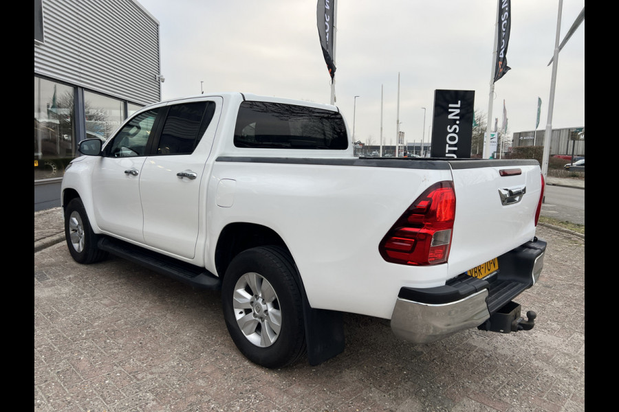 Toyota Hilux 2.4 D-4D-F Double Cab Professional
