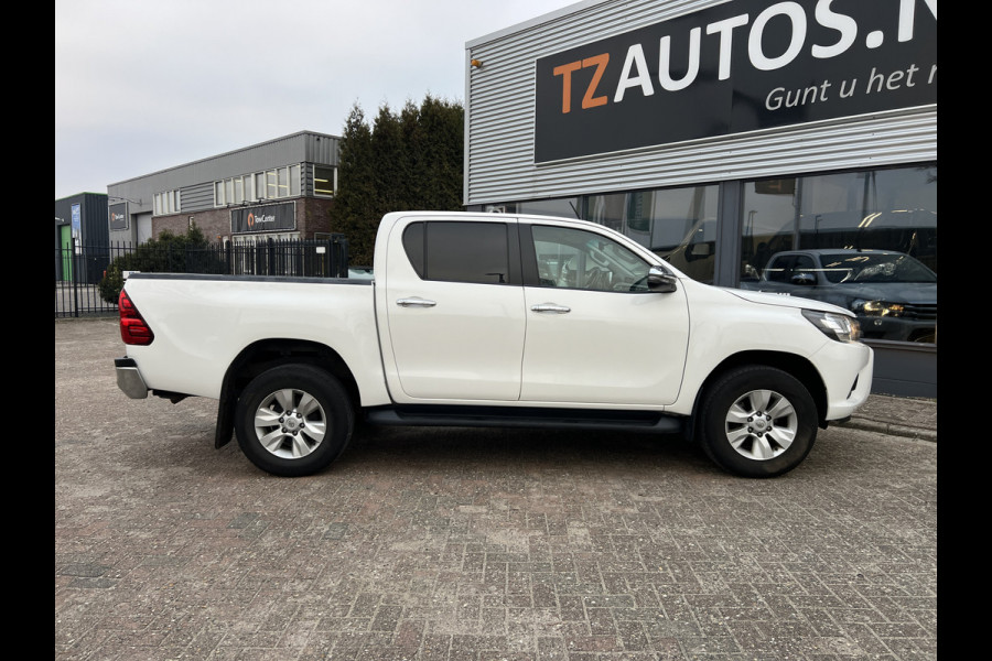 Toyota Hilux 2.4 D-4D-F Double Cab Professional
