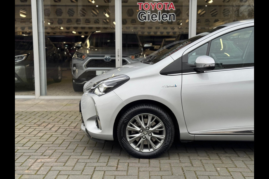 Toyota Yaris 1.5 Hybrid Executive | Lichtmetalen velgen, Half leer, Navigatie, Cruise control, Armsteun, Startknop, Safety sense