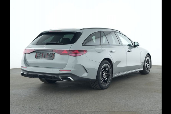 Mercedes-Benz E-Klasse Estate 300 e AMG Plug-In Hybride AMG | Night Pakket | Trehaak | Burmester® | Panorama Schuif-Kanteldak | Stuur en Stoelverwarming. Inclusief 24 maanden MB Certified garantie voor Europa.