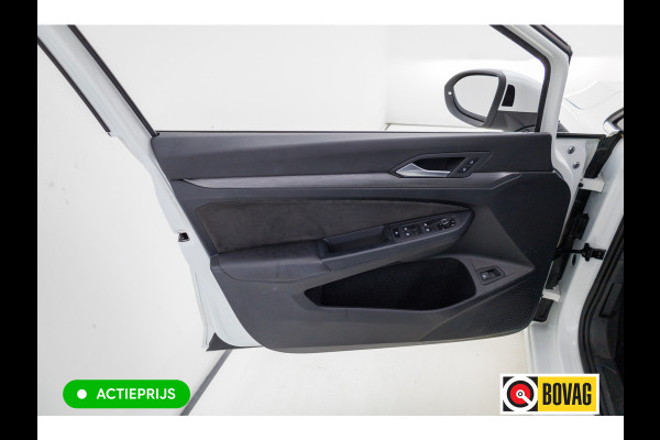 Volkswagen Golf 1.4 eHybrid 204 PK | Camera | Elec. Ergo best. stoel met geheugen en massage | Adap.Cruise, Travelassist, Navigatie, App. connect, IQ Led