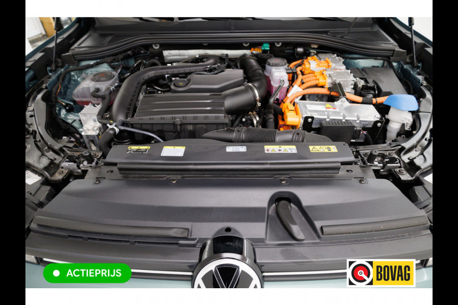 Volkswagen Passat Variant 1.5 eHybrid Buss. 204 PK automaat | Travel assist | Stoel &stuurverw. | Elec. klep | Ergo Active | met massage, Adaptieve cruise, Camera, Sfeerverlichting