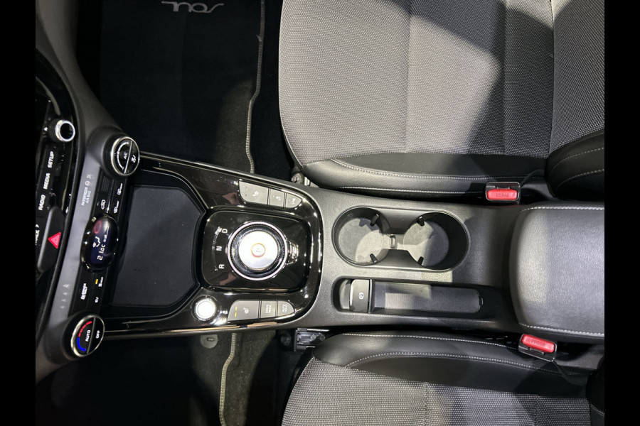 Kia e-Soul DynamicPlusLine 64 kWh Parkeercamera | Navigatie | Panoramadak