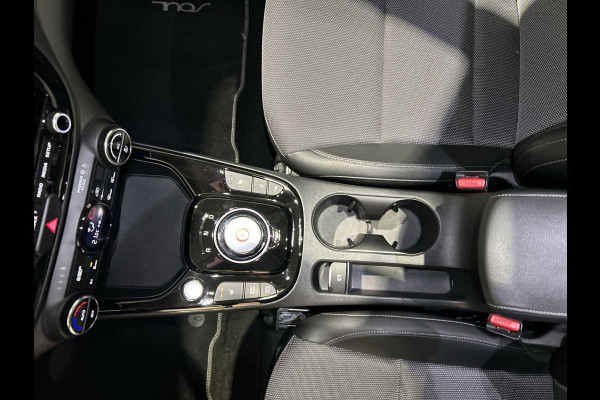Kia e-Soul DynamicPlusLine 64 kWh Parkeercamera | Navigatie | Panoramadak