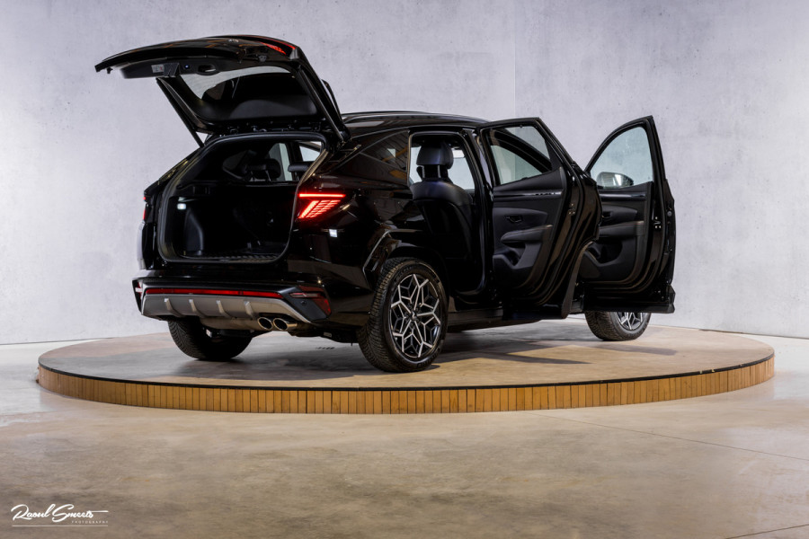 Hyundai Tucson 1.6 T-GDI PHEV N Line Sky 4WD | Plug-in | Panorama dak | Afn. Trekhaak | Adaptieve cruise | Stoel verkoeling |
