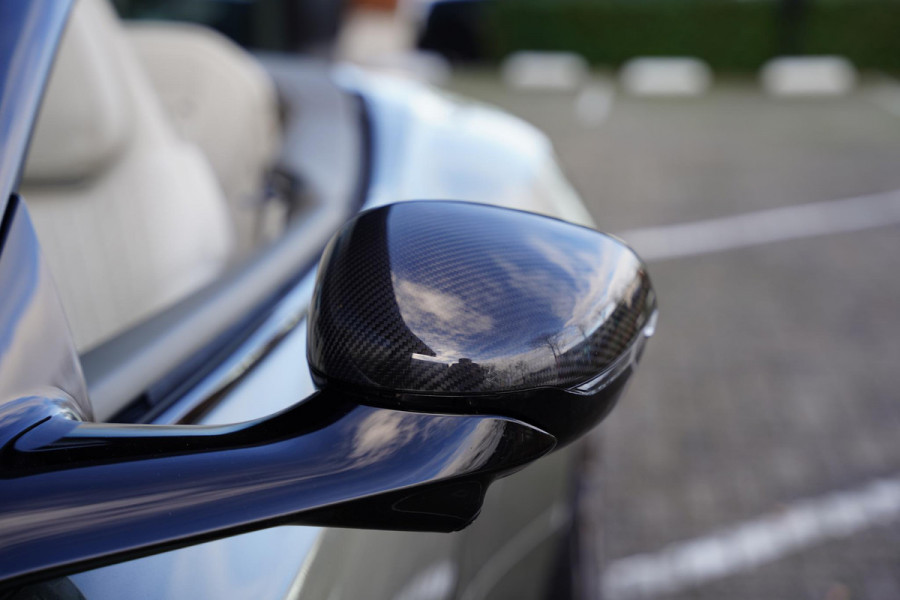 Aston Martin DB12 Volante 4.0 V8 / NL-Auto / Carbon Pack /  Keramische Remmen